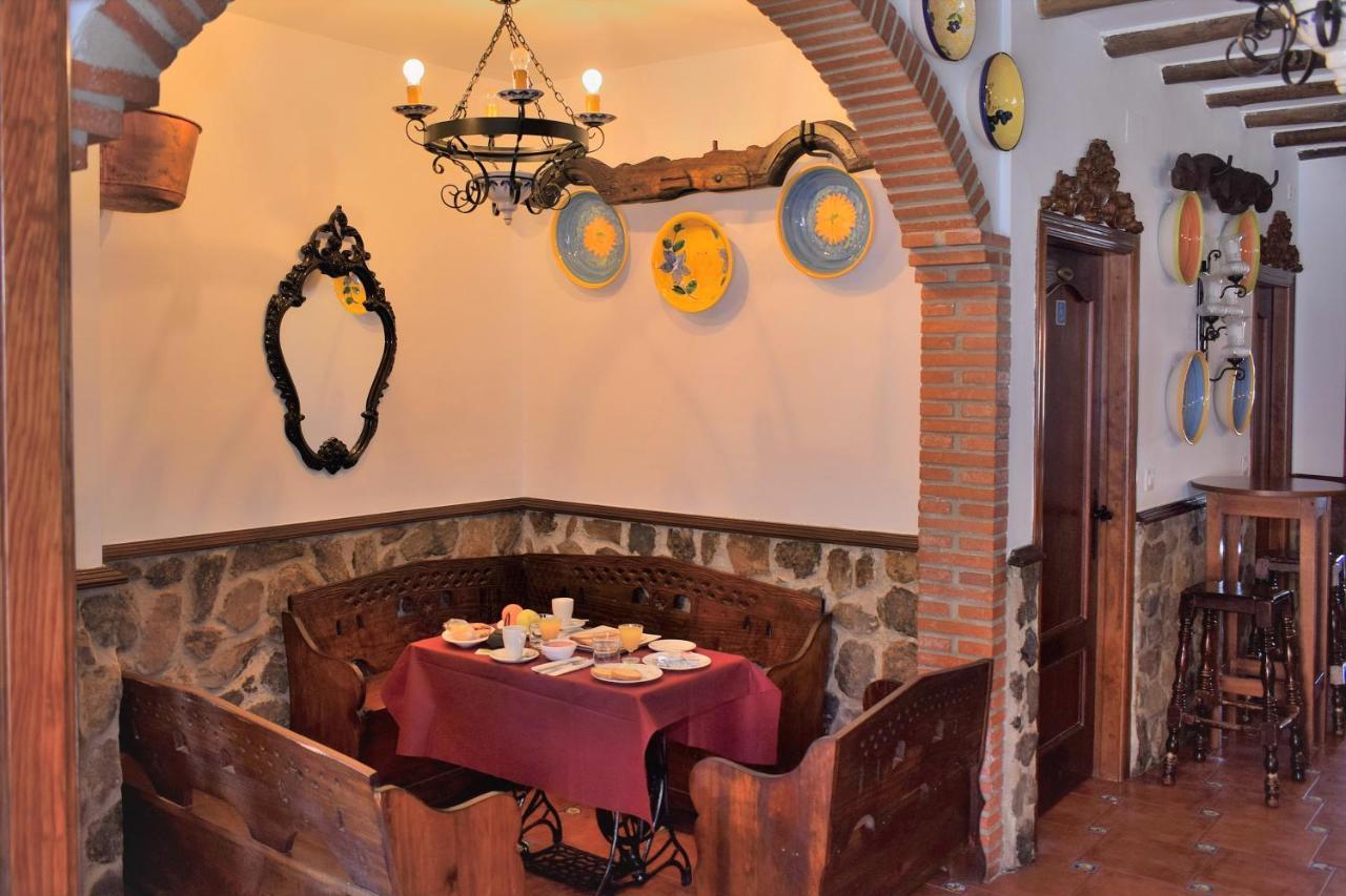 Torrejón el Rubio Posada El Arriero מראה חיצוני תמונה