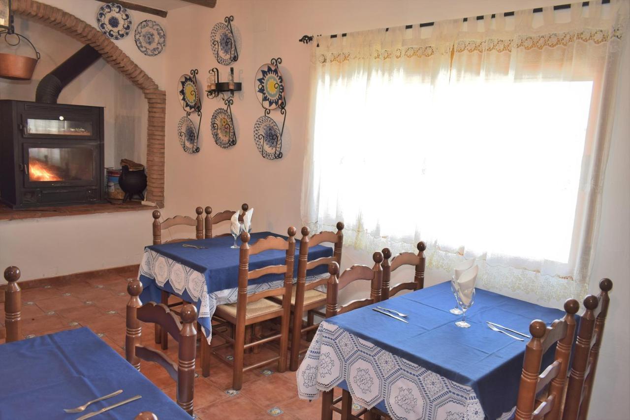 Torrejón el Rubio Posada El Arriero מראה חיצוני תמונה